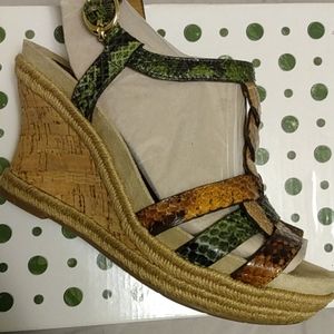 NWOT Earthie's Corsica Sandals Size 8